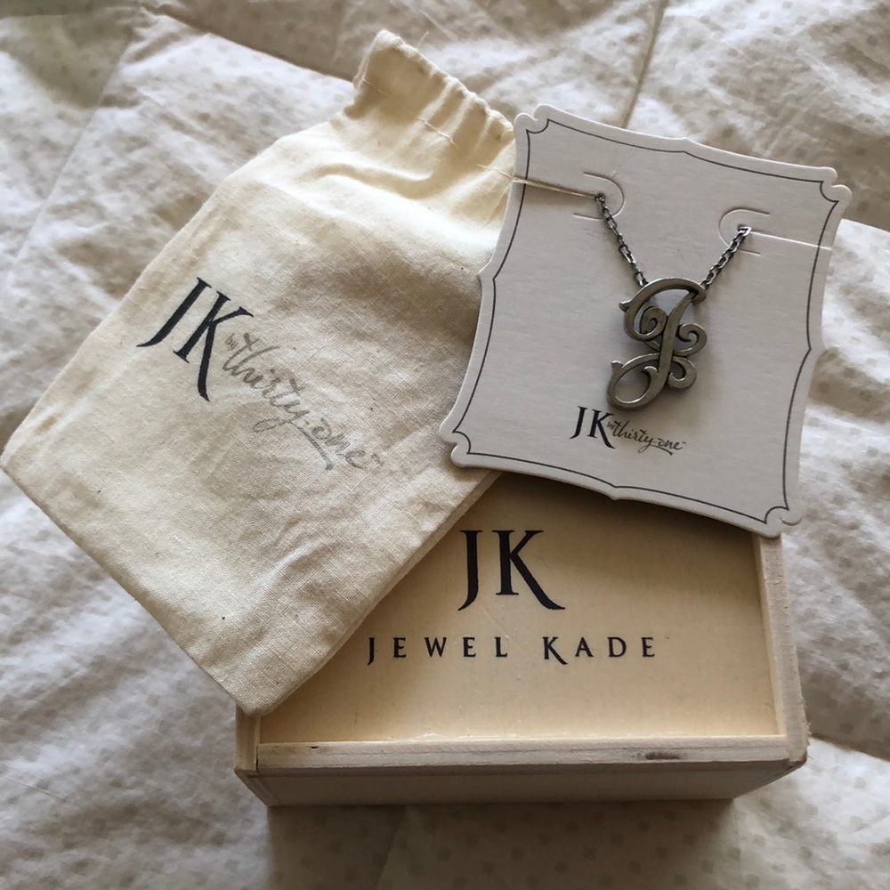 Jewel Kade by Thirty-One initial J necklace